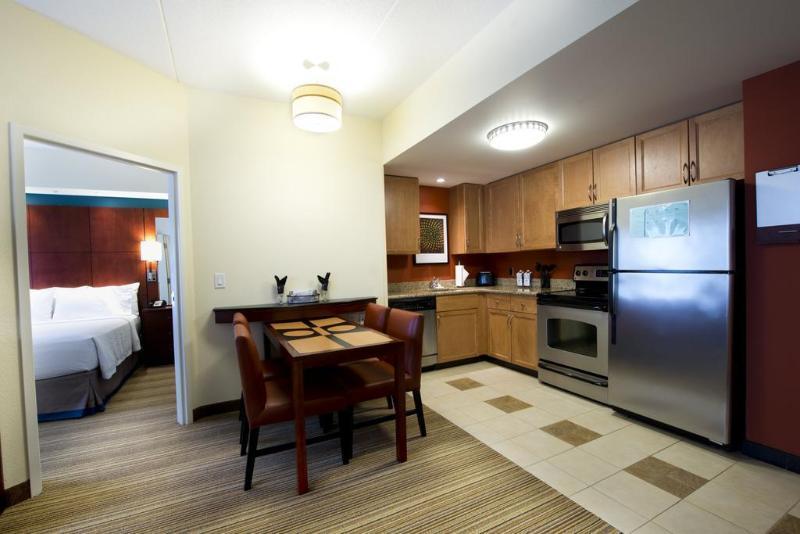 By Marriott Toronto 3*