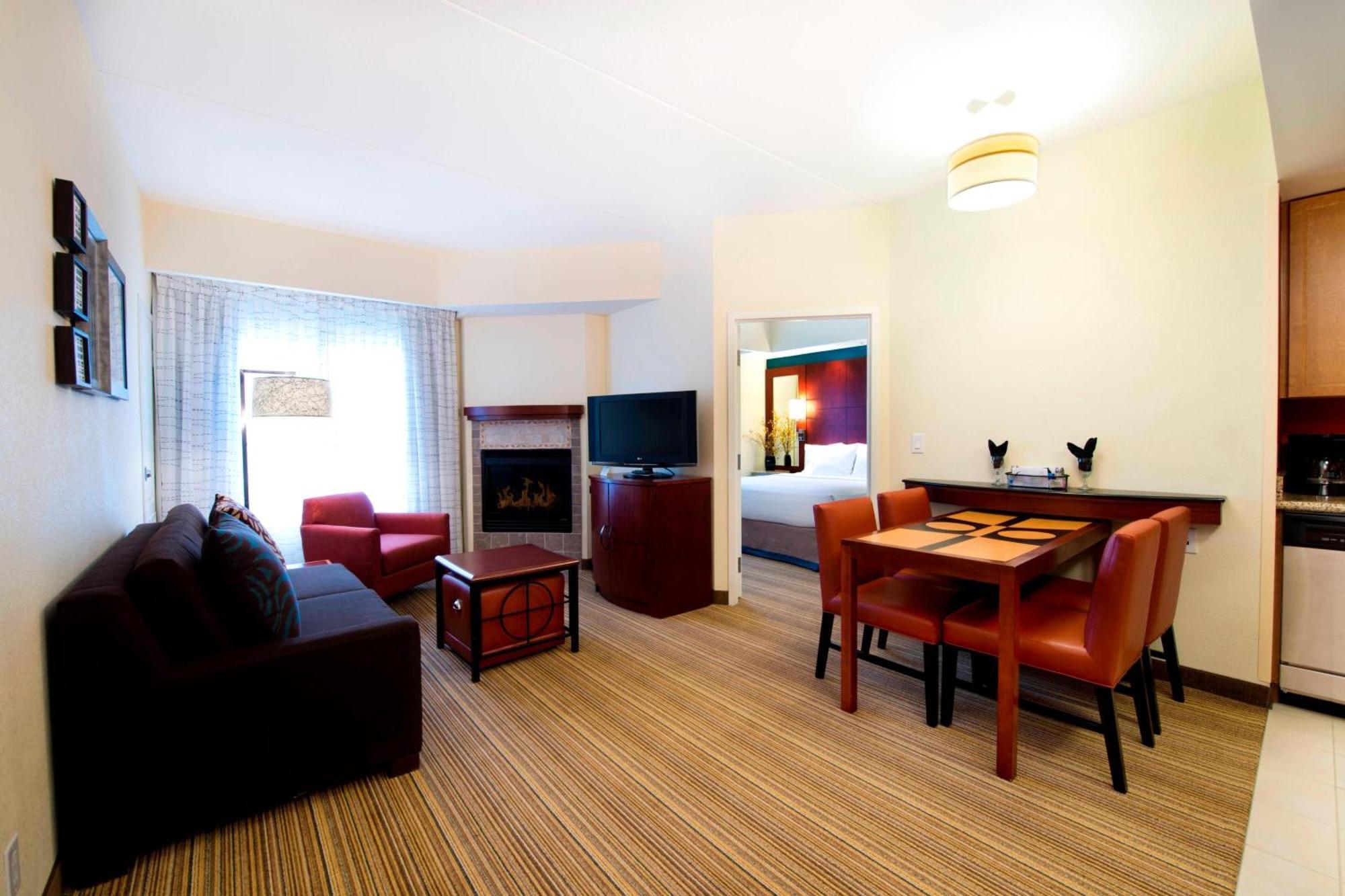 By Marriott Toronto Hotel Vaughan
